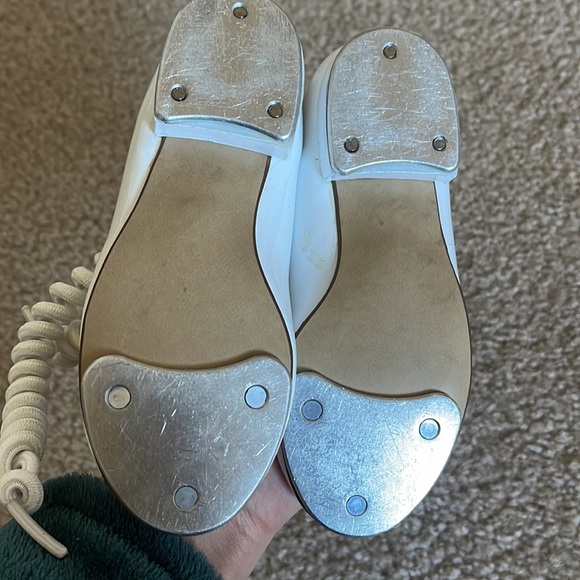 white tap shoes size 7 - Picture 2 of 3